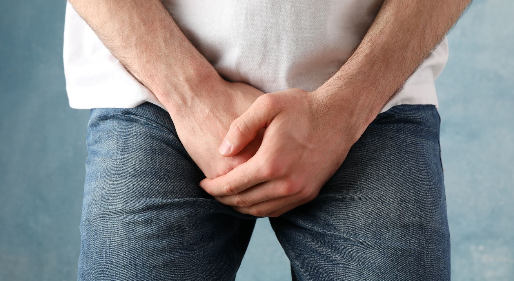 Harninkontinenz und Erektionsstörungen sind mögliche Komplikationen von lebensrettenden Prostataoperationen. Doch Beckenbodentherapie kann helfen!