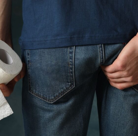 Stuhlinkontinenz bei Erkrankungen der Beckenorgane und einer muskulären Schwäche des Beckenbodens beeinflusst die Lebensqualität von Männern enorm.