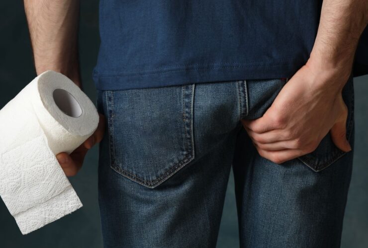 Stuhlinkontinenz bei Erkrankungen der Beckenorgane und einer muskulären Schwäche des Beckenbodens beeinflusst die Lebensqualität von Männern enorm.