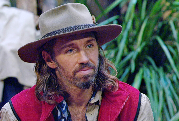 Physiotherapie Schulterverletzung Graz - Dschungelcamp Unfall Gil Ofarum